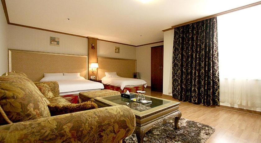 Hotel Olympic Changwon Eksteriør billede