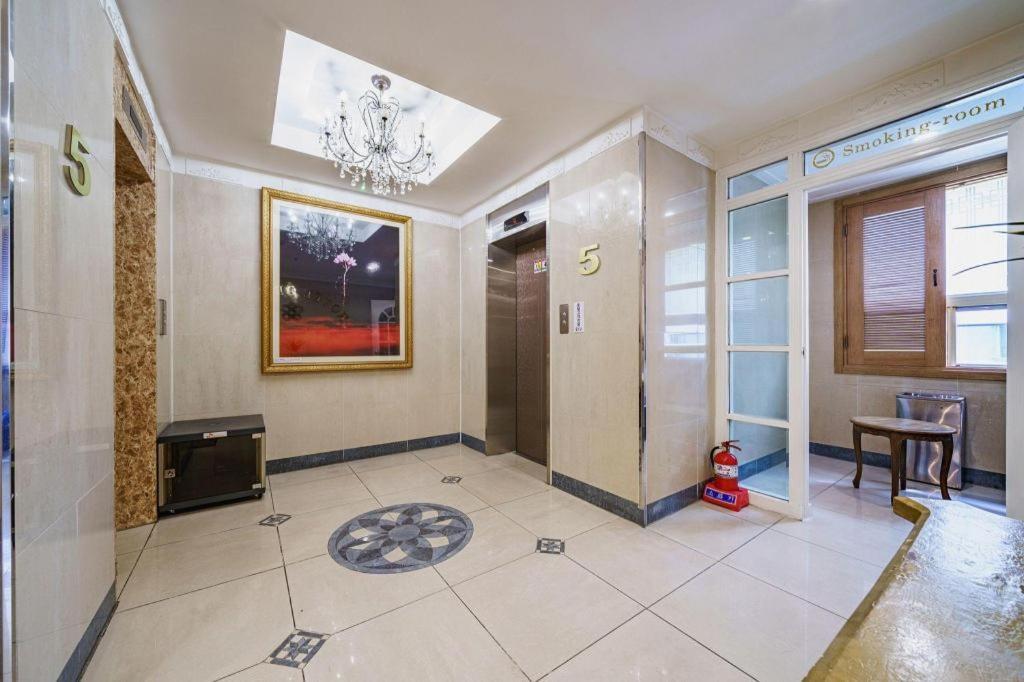 Hotel Olympic Changwon Eksteriør billede