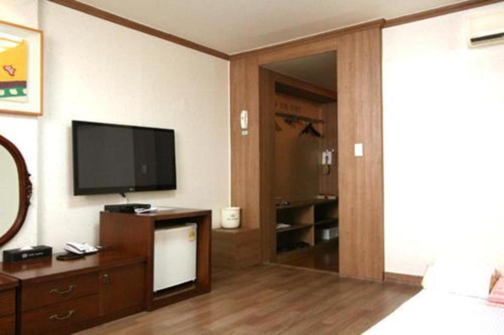 Hotel Olympic Changwon Eksteriør billede