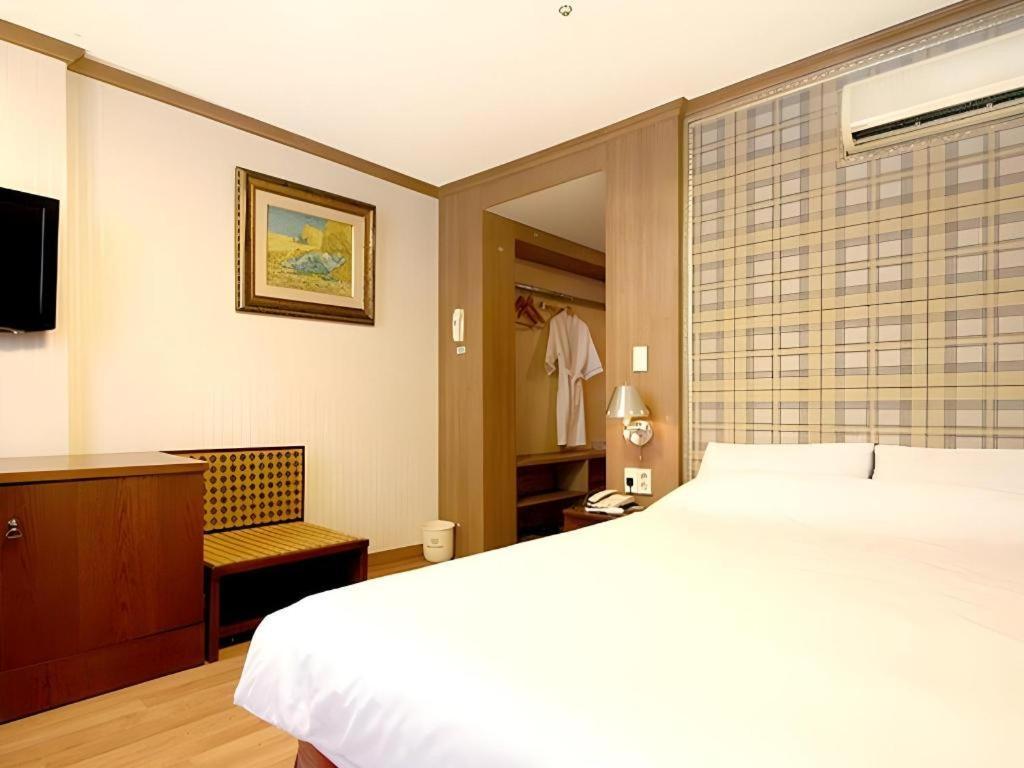 Hotel Olympic Changwon Eksteriør billede
