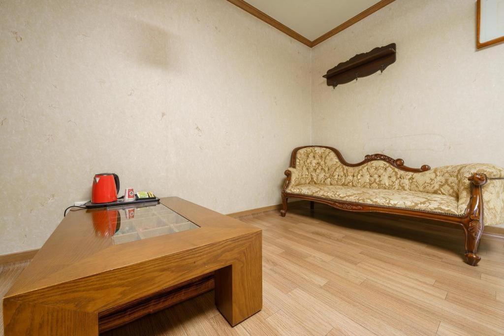 Hotel Olympic Changwon Eksteriør billede