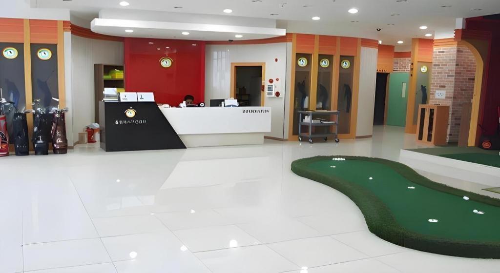 Hotel Olympic Changwon Eksteriør billede