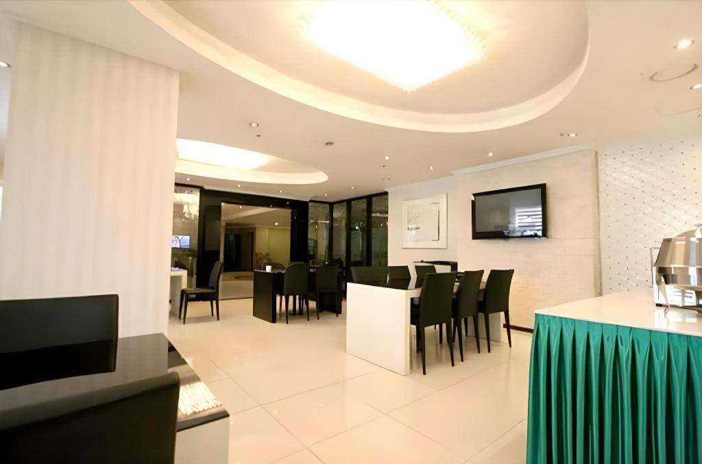 Hotel Olympic Changwon Eksteriør billede